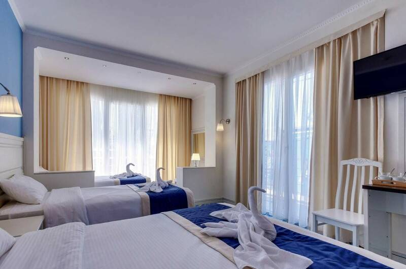 4-х местный с балконом в сторону на моря 2-этаж