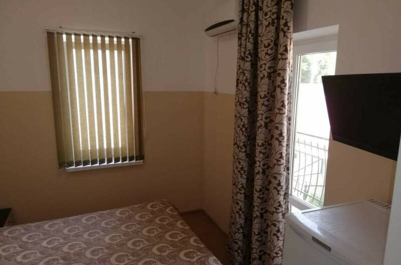 Трехместная комната Бюджет с балконом