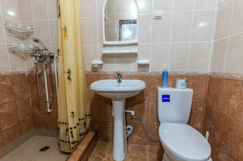 Четырехместный номер с удобствами № 1