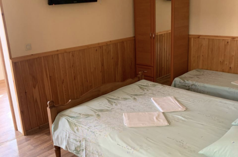 Номер с удобствами 3-х местный