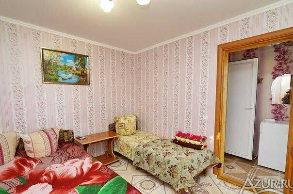 Трёхместный номер с удобствами