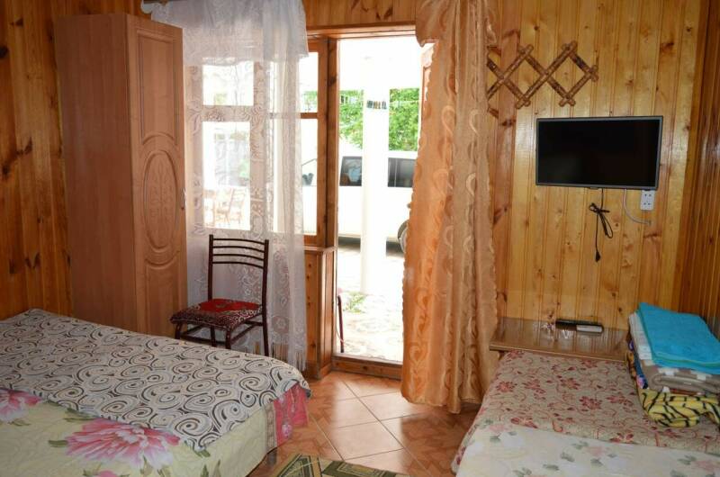 Трёхместный номер с удобствами