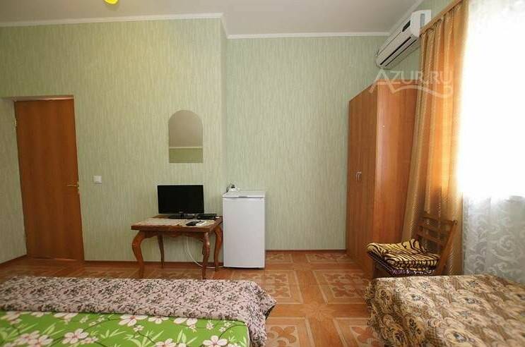 Трёхместный номер с удобствами