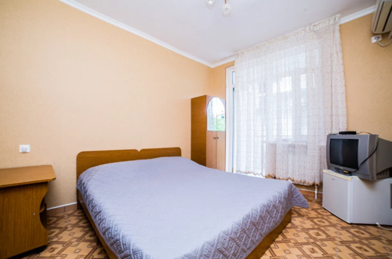 Двухместный номер с одной кроватью (2 эт)