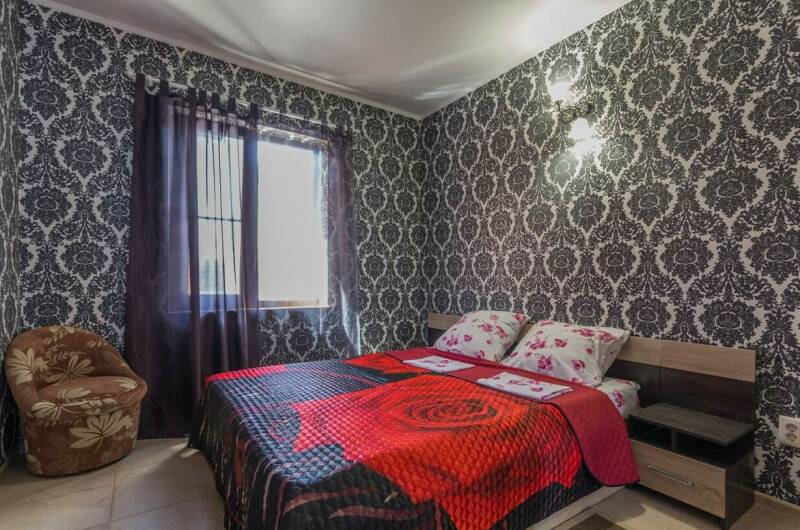 Номер с удобствами (2 этаж)