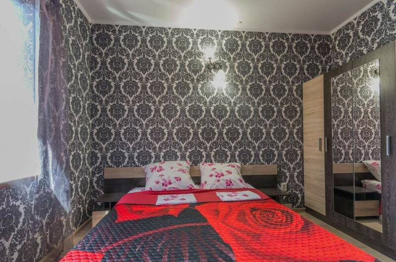 Номер с удобствами (2 этаж)