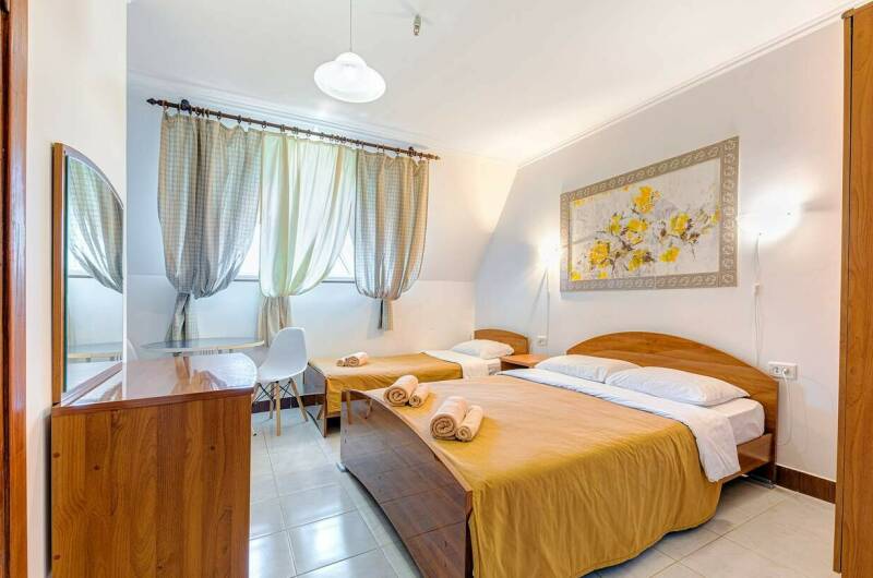 Мансарда 3-х местный