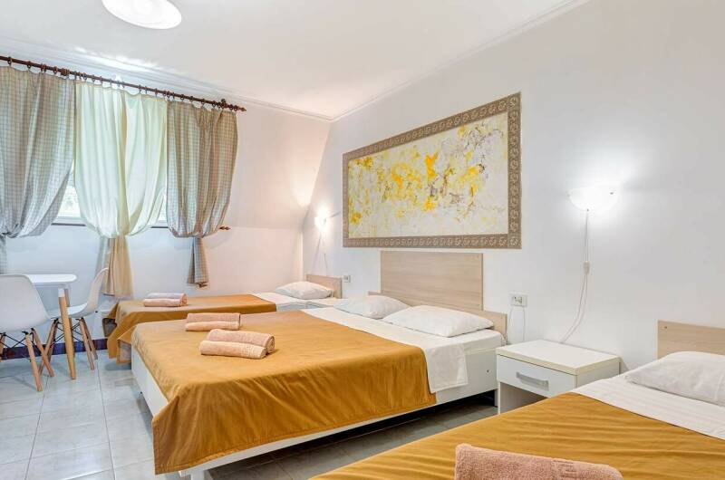 Мансарда 4-х местный