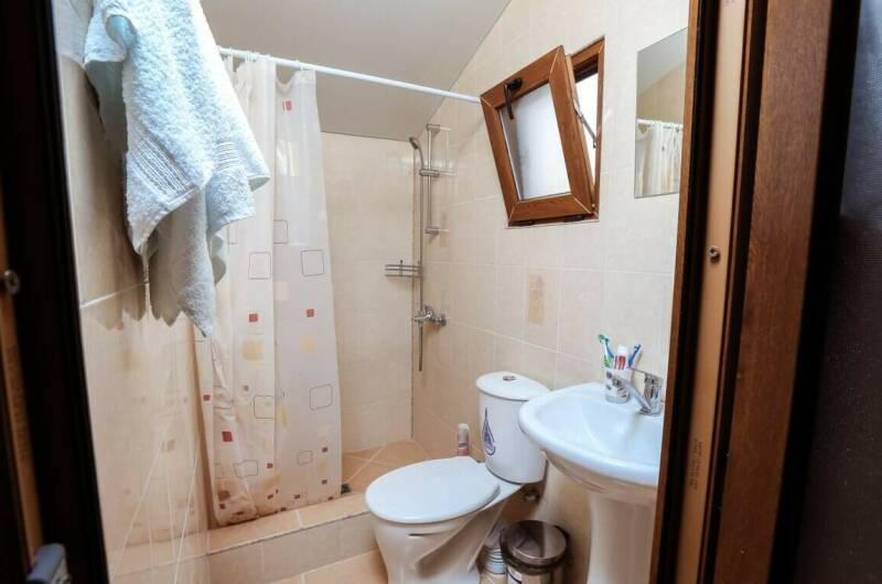 Коттедж 4-х местный