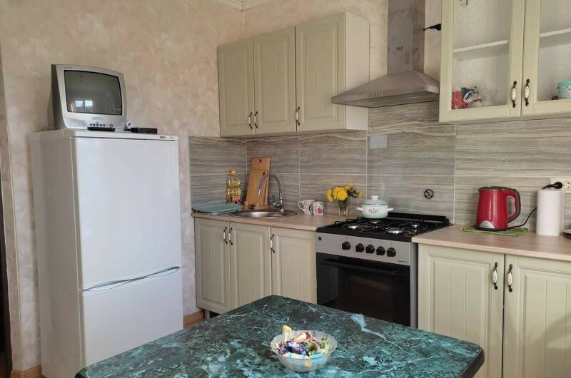 Двухкомнатный с кухней