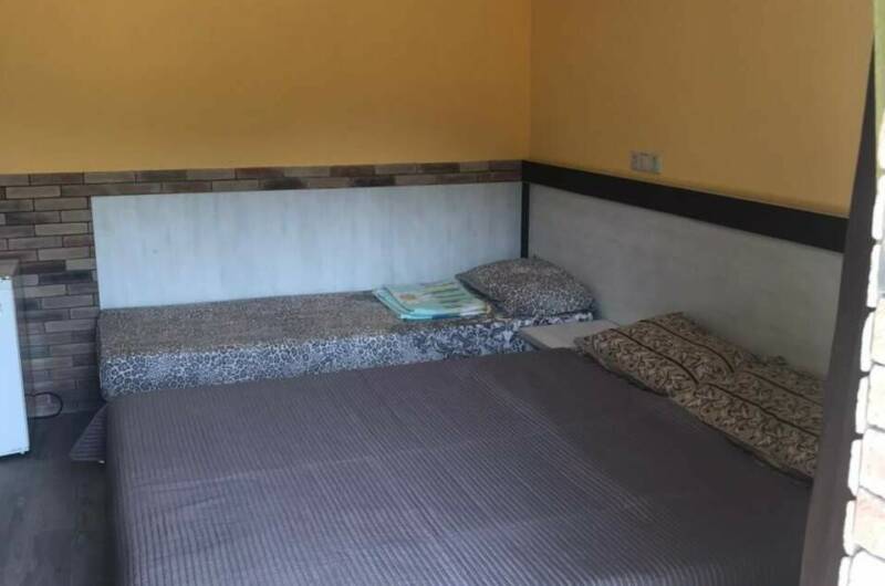 3-х местный с крыльцом на 1 этаже