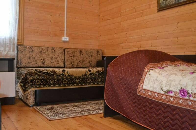 Отдельный двухэтажный домик