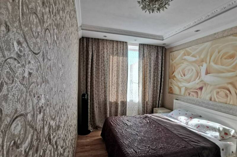 Апартаменты семейные трёхкомнатные