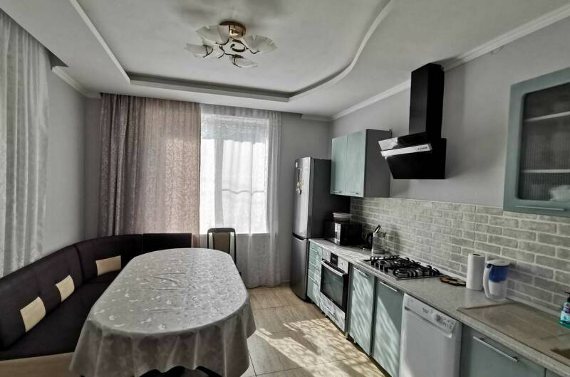 Апартаменты семейные трёхкомнатные