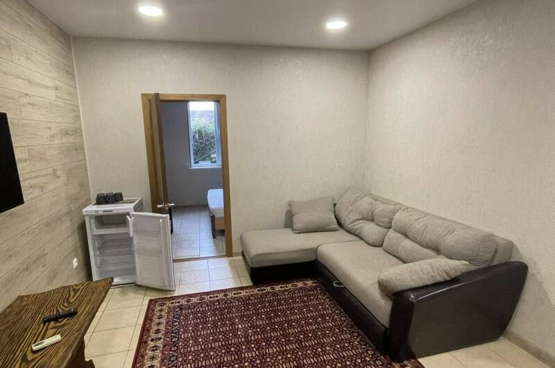 Двухкомнатный номер с удобствами N2