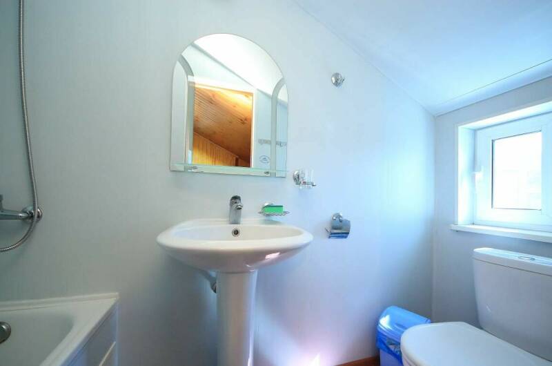 Мансарда Двухкомнатный с Балконом (Номер 12)