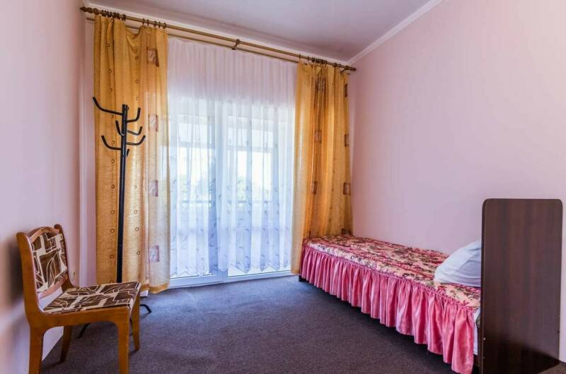 Трехместный номер «Стандарт» с видом на море