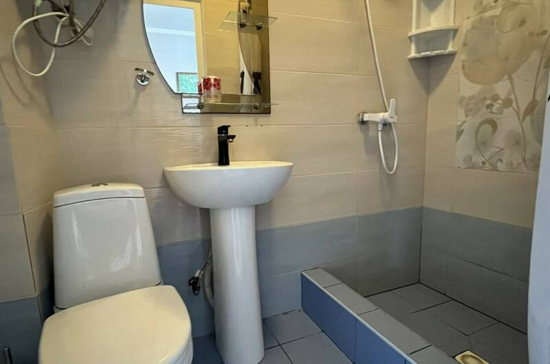 Двухместный номер Люкс № 6 на 2 этаже с балконом