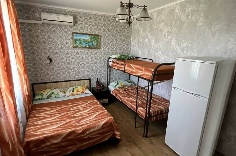 Четырехместный номер Люкс № 1 на 2 этаже