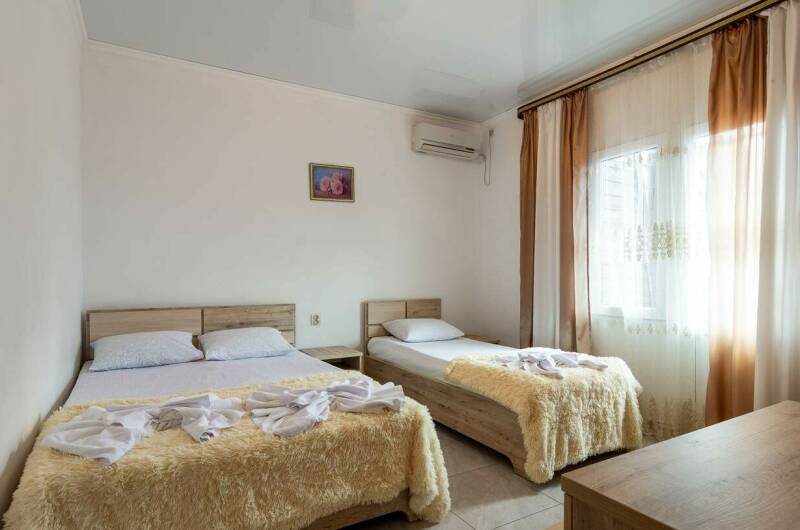 5-и местный двухкомнатный с балконом