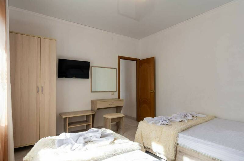 5-и местный двухкомнатный с балконом