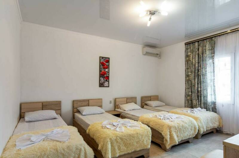 6-ти местный двухкомнатный с двумя балконами