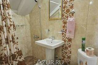 Двухместный с удобствами 2 этаж вид на садик