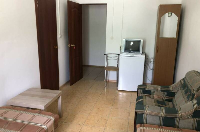 Двухместный номер (3 этаж; северная сторона)