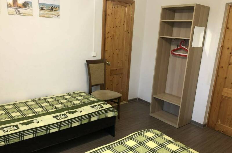 Трёхместный номер ( N 2-1; 2этаж)