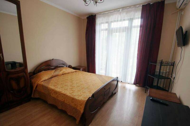 Двухкомнатный номер «Семейный» с балконом