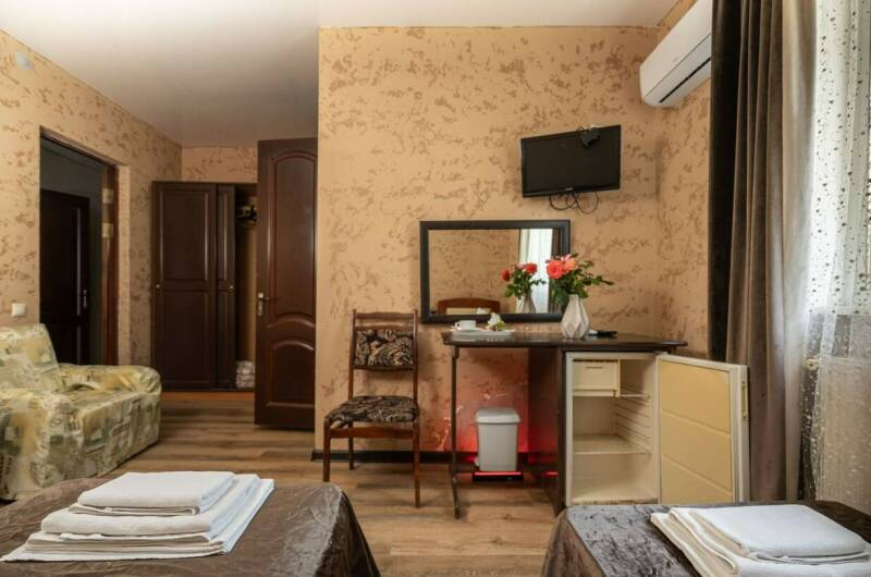 Трехместный стандарт с раздельными кроватями