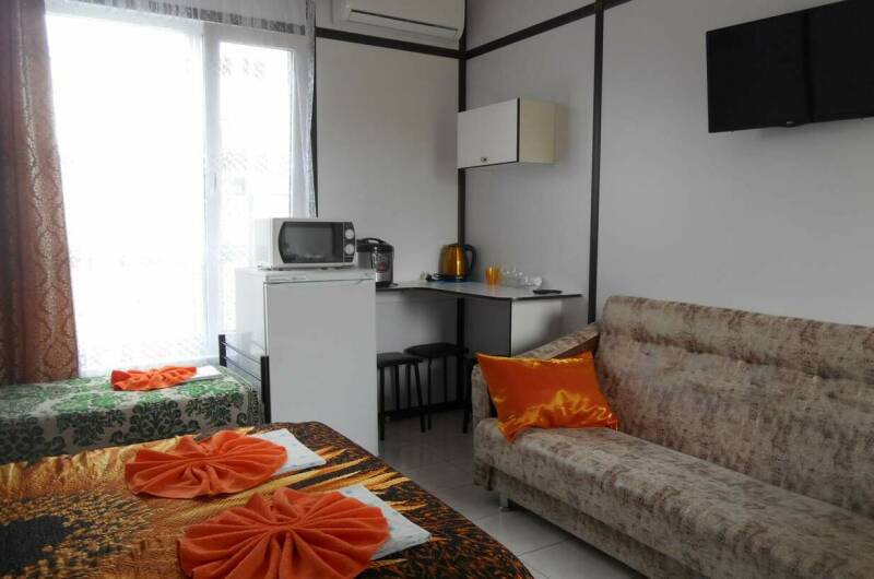 4-х мест домик студия № 2 с террасой