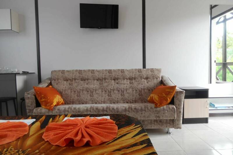 4-х мест домик студия № 2 с террасой