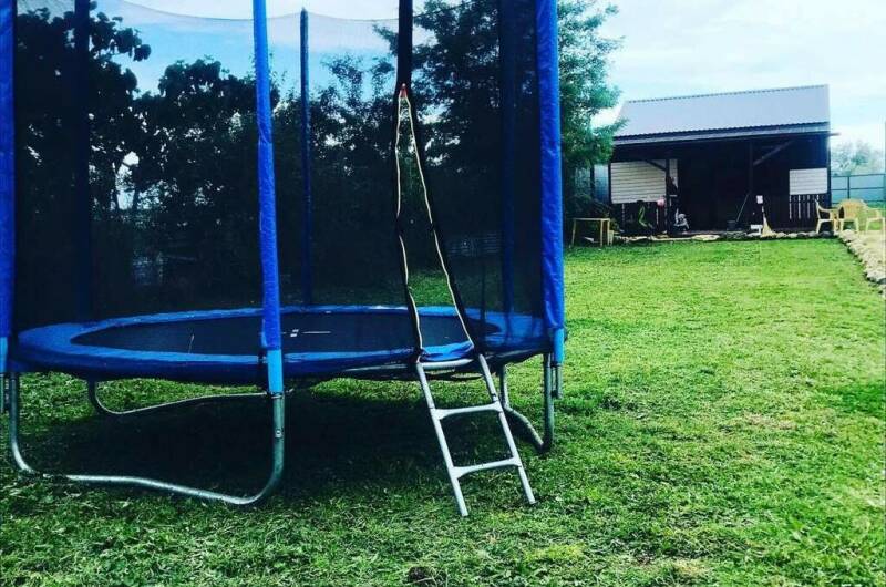 Домик с верандой «Семейный» (4−5 местный)