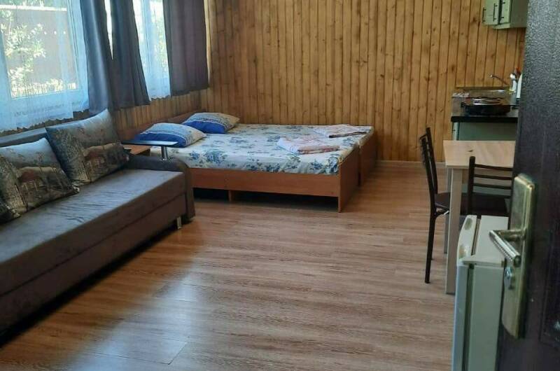 Отдельный деревянный домик