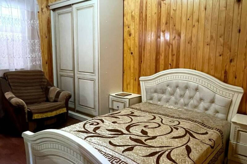 Номер 2−4 местный