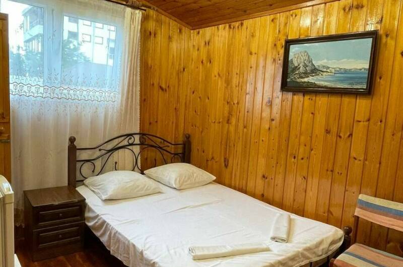 Номер 2−4 местный