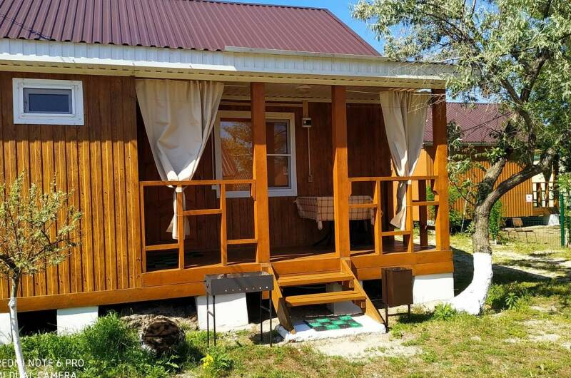 Комфортабельный номер № 6 (левая комната)