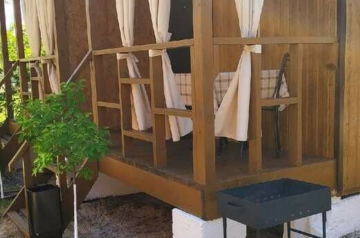 Комфортабельный домик № 8 (правая комната)