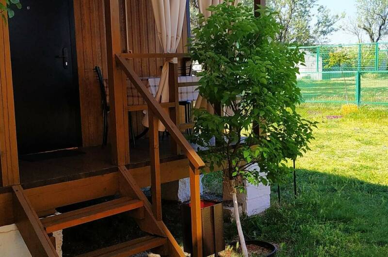 Комфортабельный домик № 9 (правая комната)