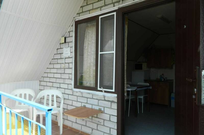 Двухкомнатный номер с удобств своя кухня и балкон