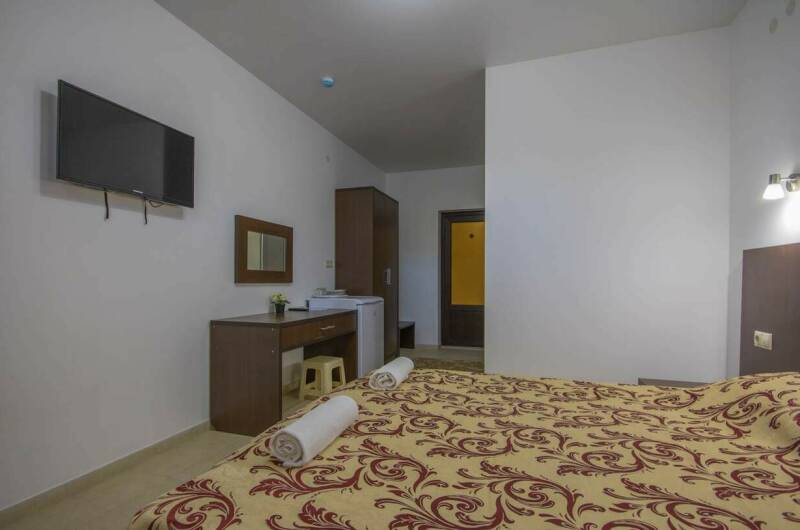 Двухместный стандарт без балкона (цоколь)