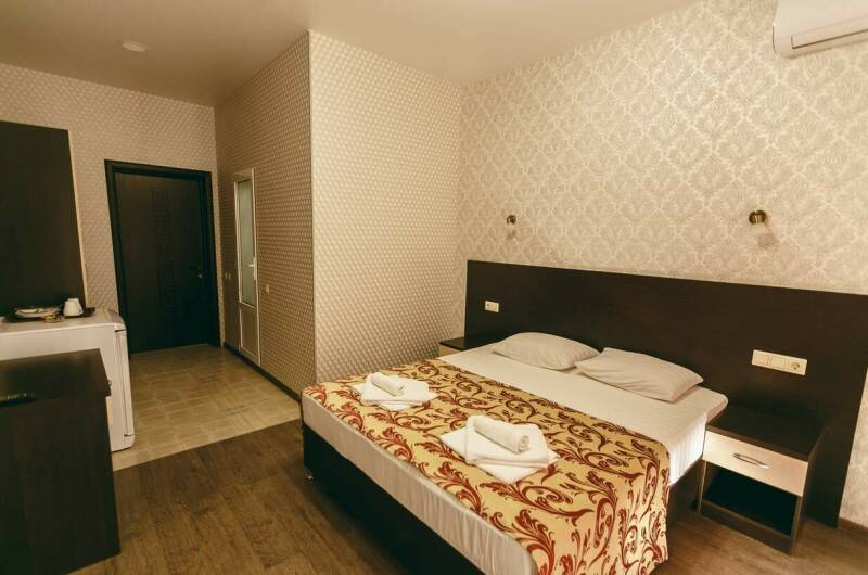 Двухместный +1 стандарт с балкон, с видом во двор