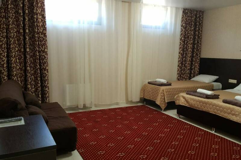 Четырехместный стандарт без балкона (цоколь)