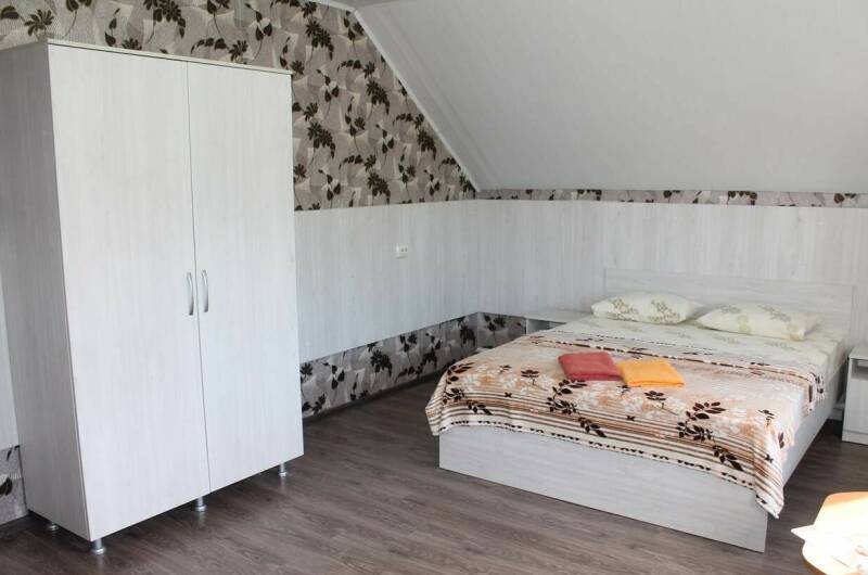 Номер класса «Стандарт» на 4 человека (белый)