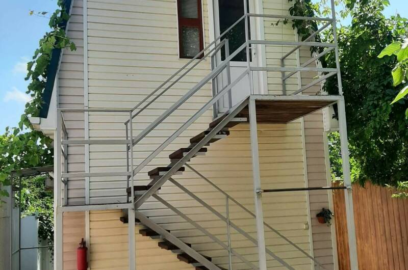 «Апартаменты» с кухней