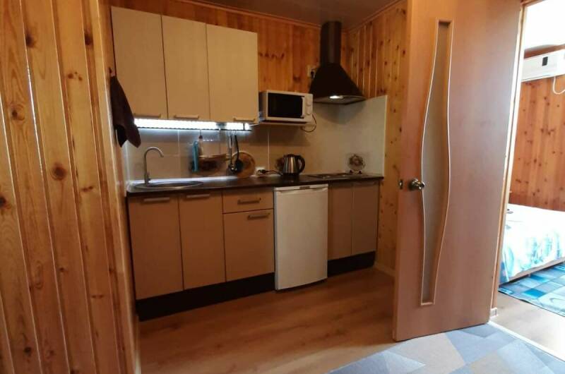 «Апартаменты» с кухней