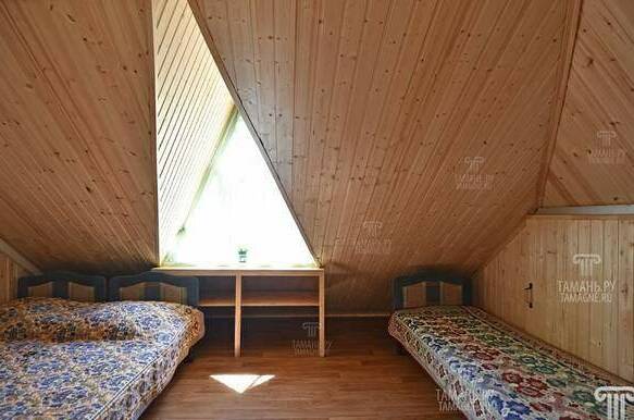 Мансарда Трехместная комната