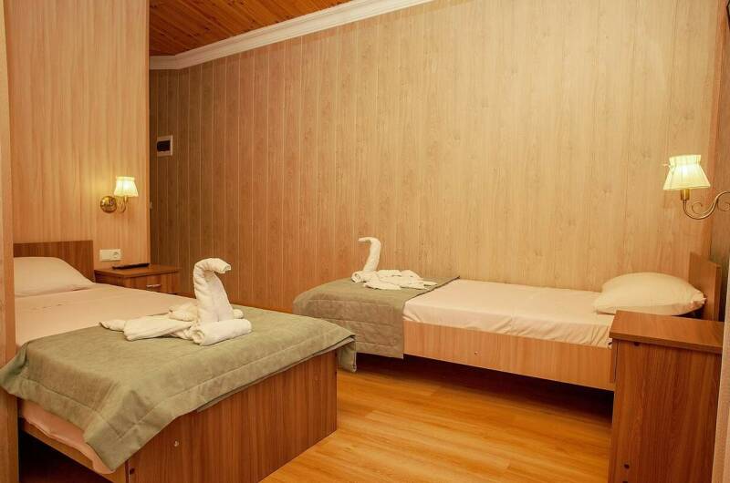 2-х местный «Люкс» с доп. местом и с балконом