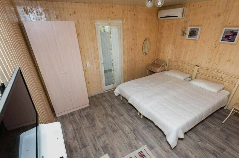 Отдельные домики с кухней от 2-х мест